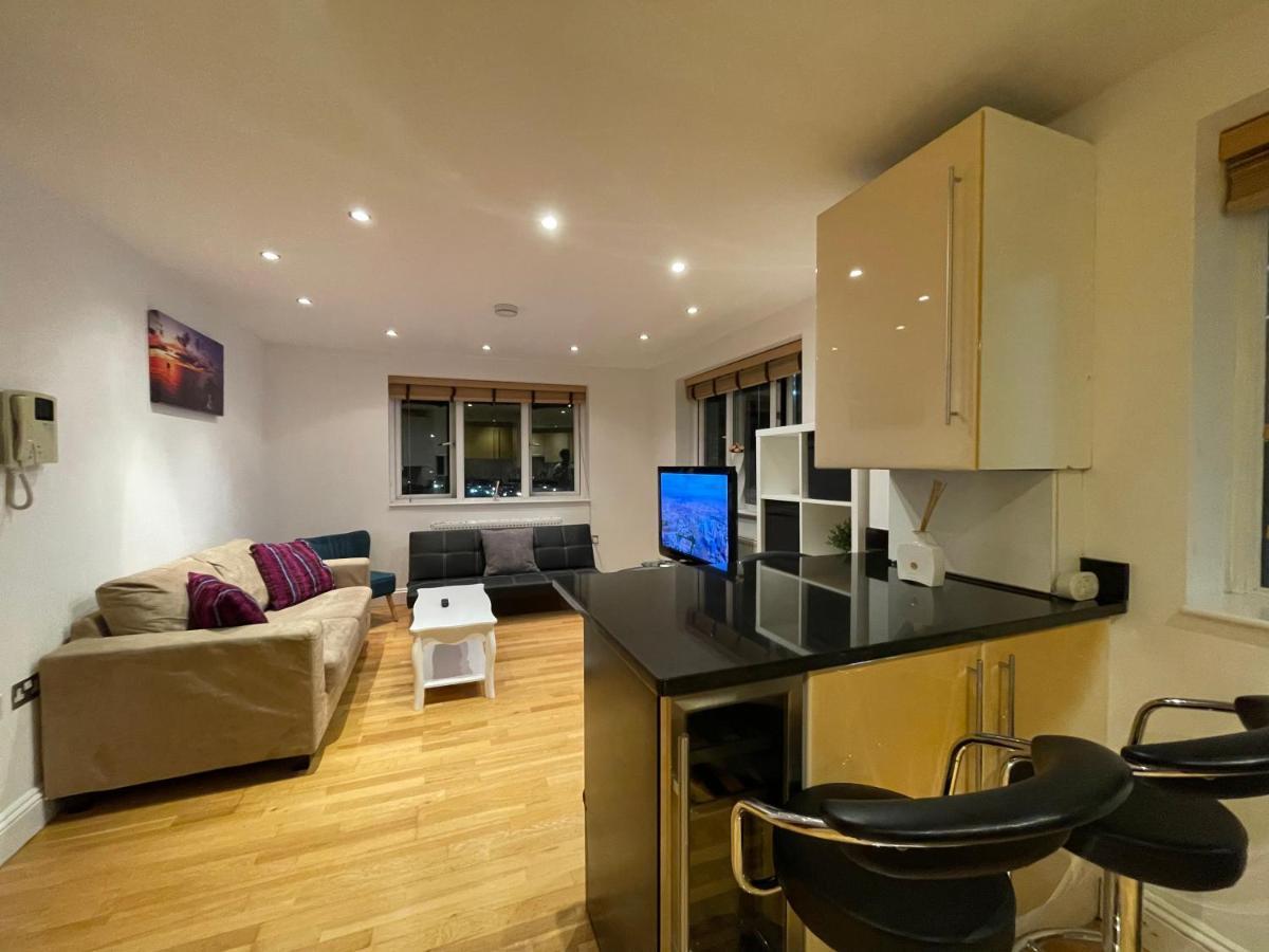 Beautiful & Luxurious Apartment In Richmond Richmond  Exterior foto